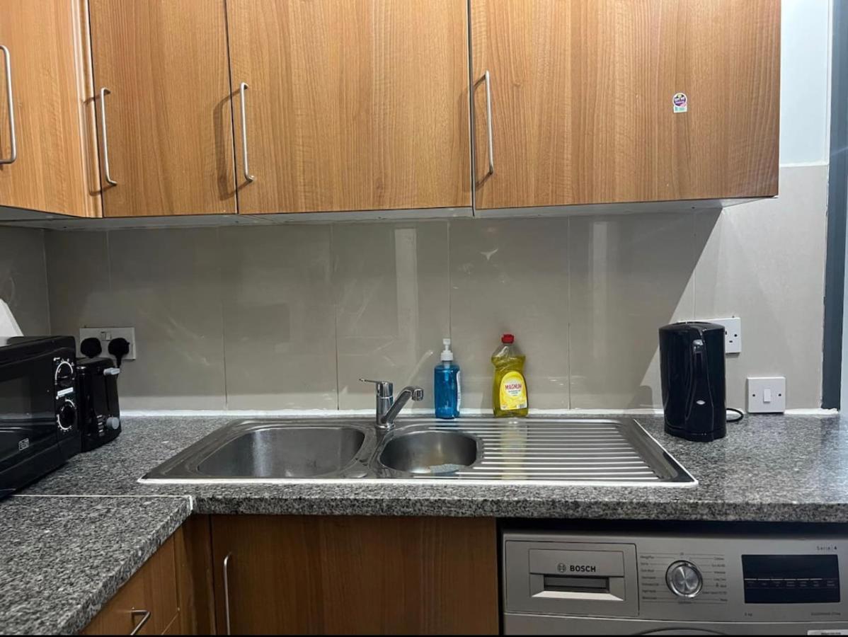 New Build 5 Bedroom In Hackney. Central London