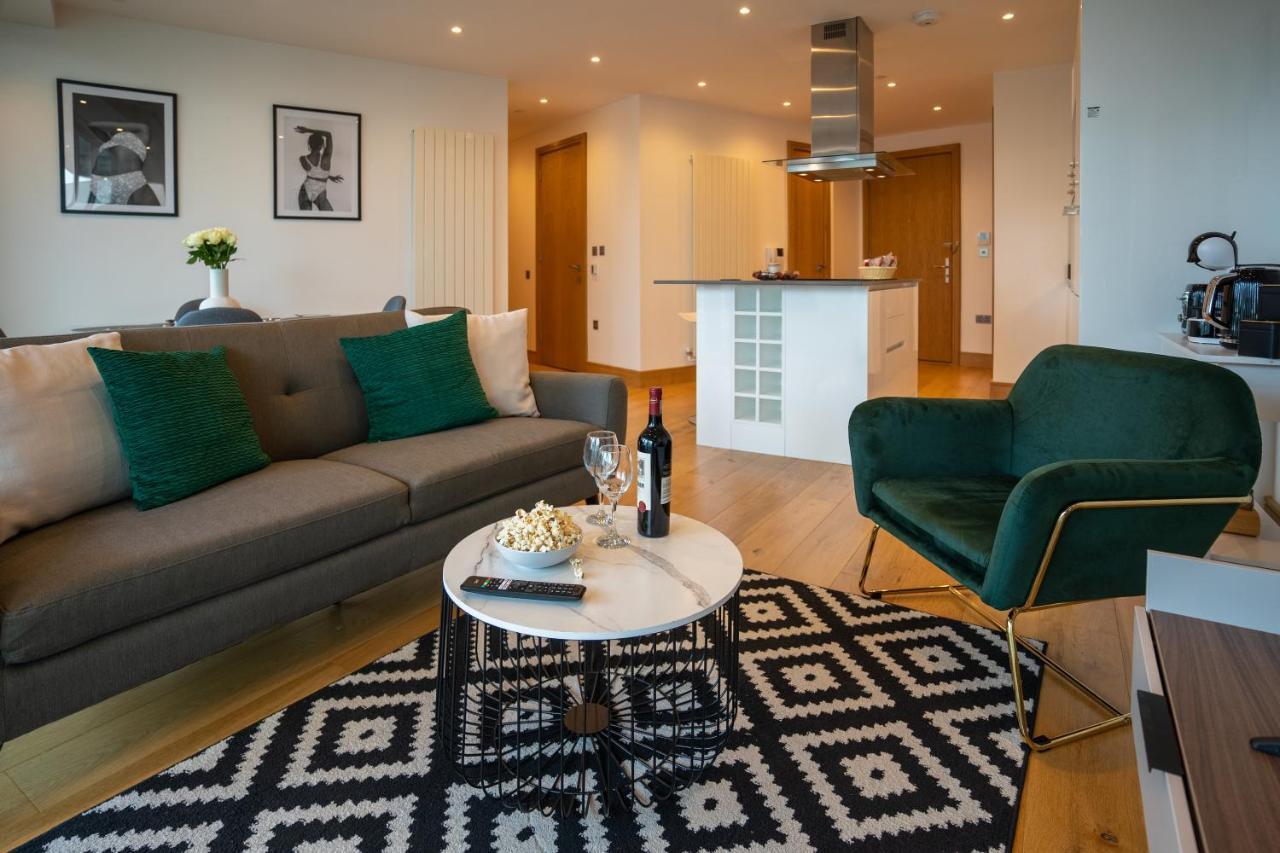 Canary Wharf Luxury Flat W/ View & Terrace Lägenhet