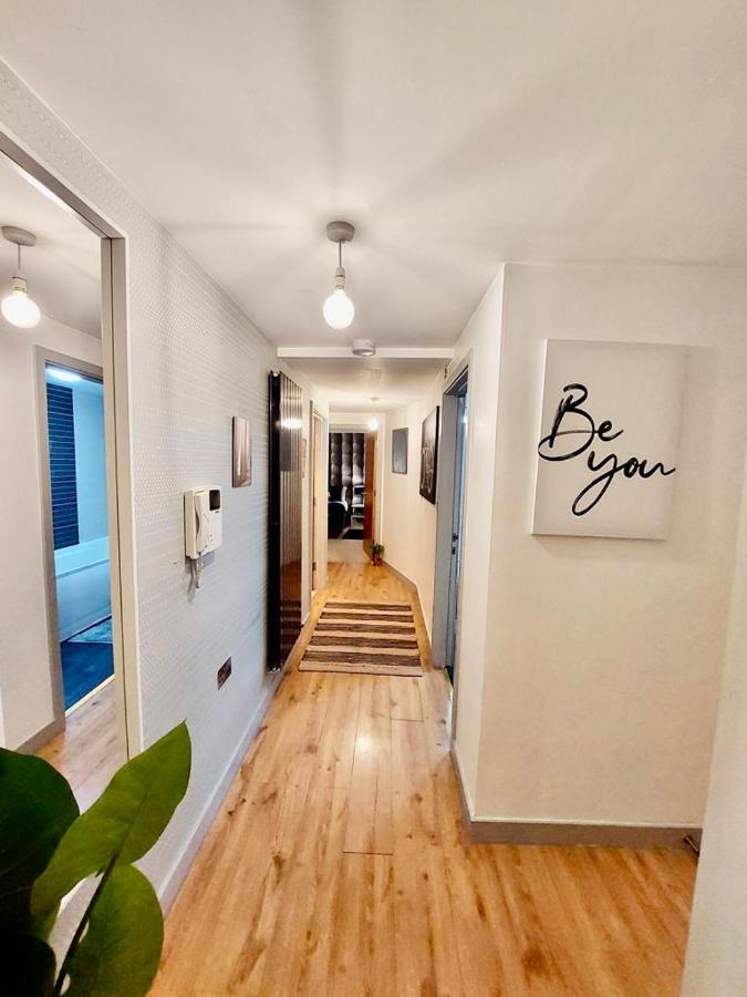 Modern 2 Bedroom Flat Fulham Apartment London