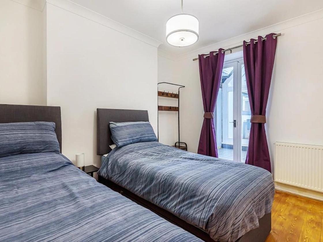 Sunny, 2bed 2bath, Garden Near Hyde Park Londra