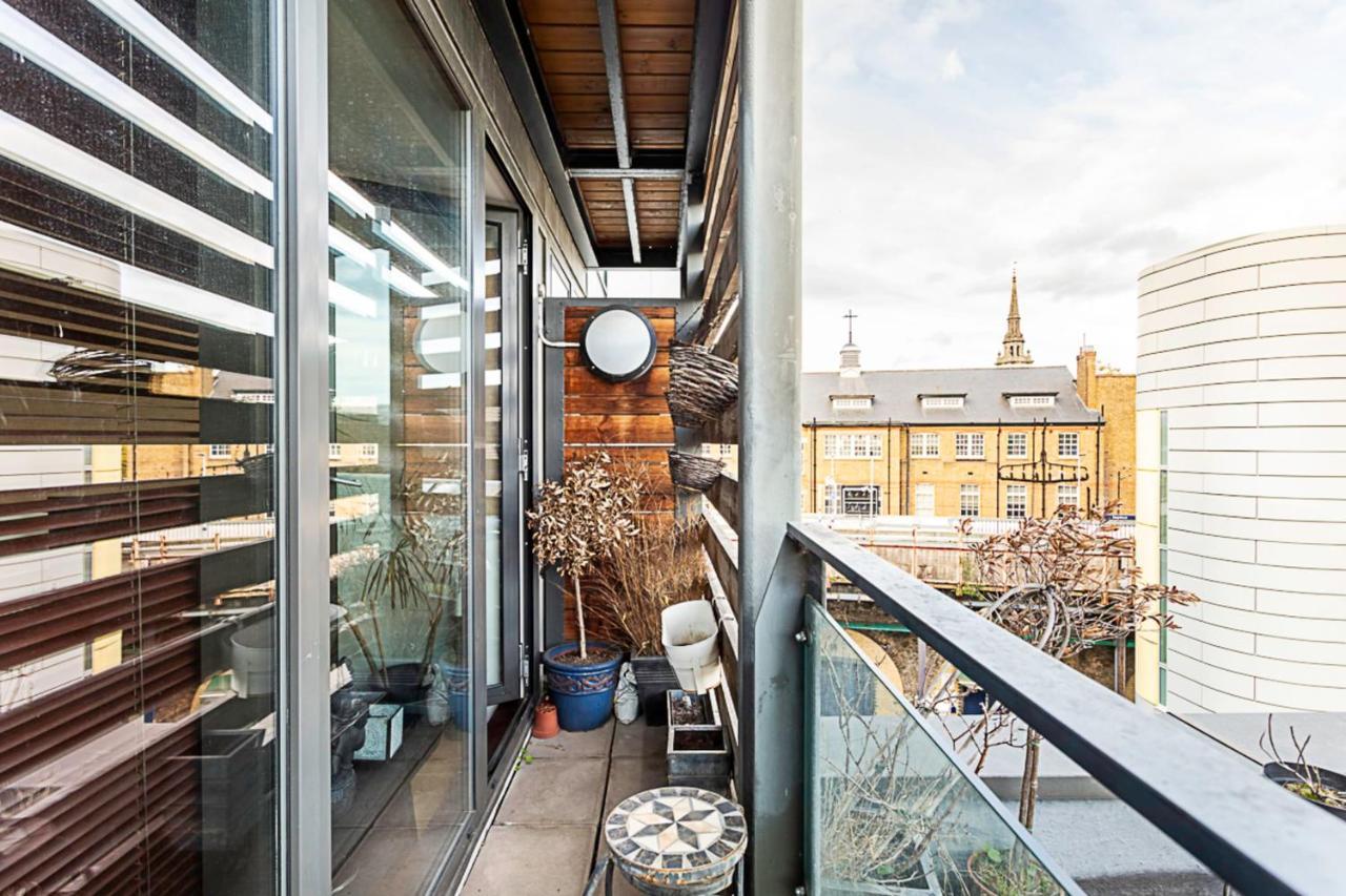 Modern Cosy On Vibrant Deptford High Street * London