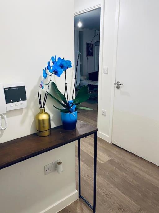 Stunning 1 Bed Luxury Lägenhet *