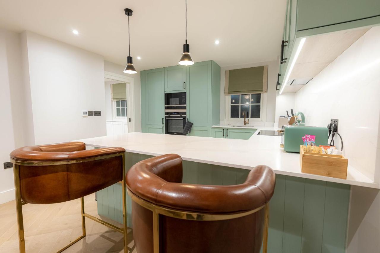 Apartment Three Bedroom Near Brick Lane By Belvilla London