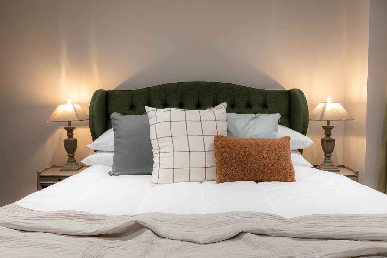 Three Bedroom Near Brick Lane By Belvilla Lägenhet London