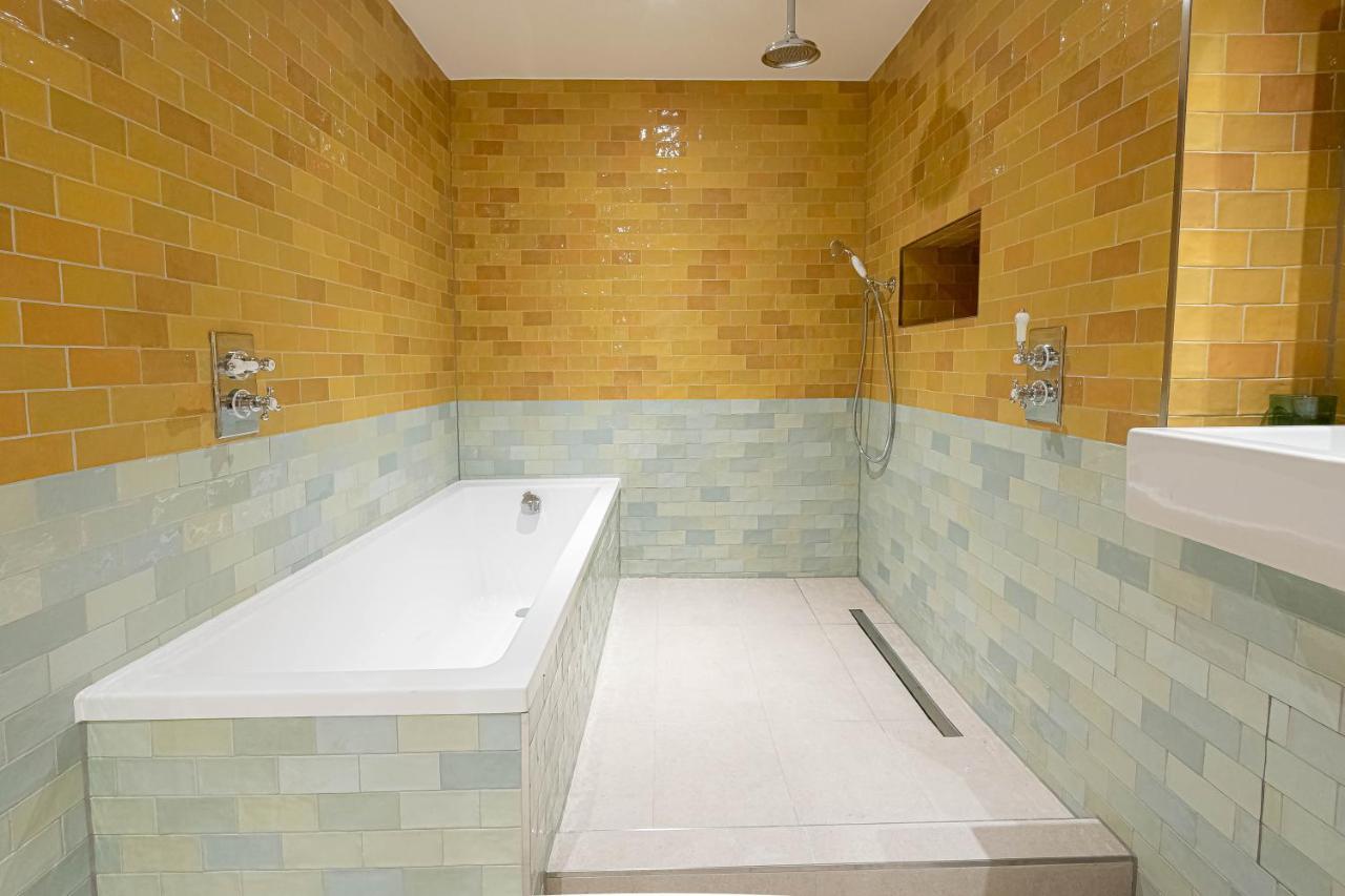 Apartment Three Bedroom Near Brick Lane By Belvilla London