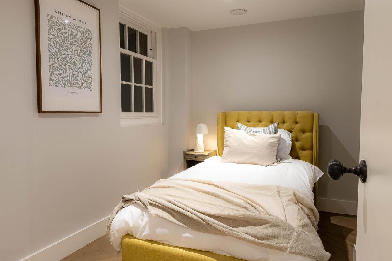 Lägenhet Three Bedroom Near Brick Lane By Belvilla London