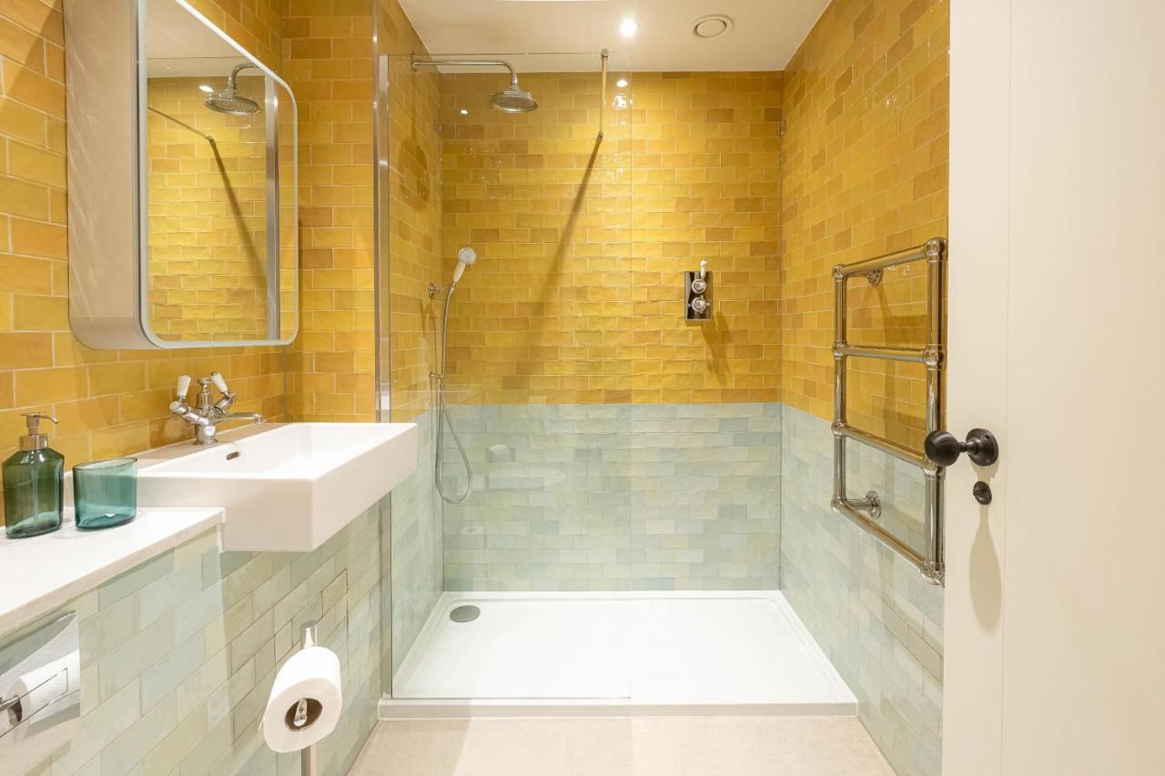 Lägenhet Three Bedroom Near Brick Lane By Belvilla London