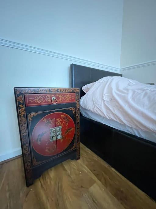 Spacious Bungalow In London, Near Central London, The Excel Centre And The O2, Ideal For Families Hébergement de vacances Londres