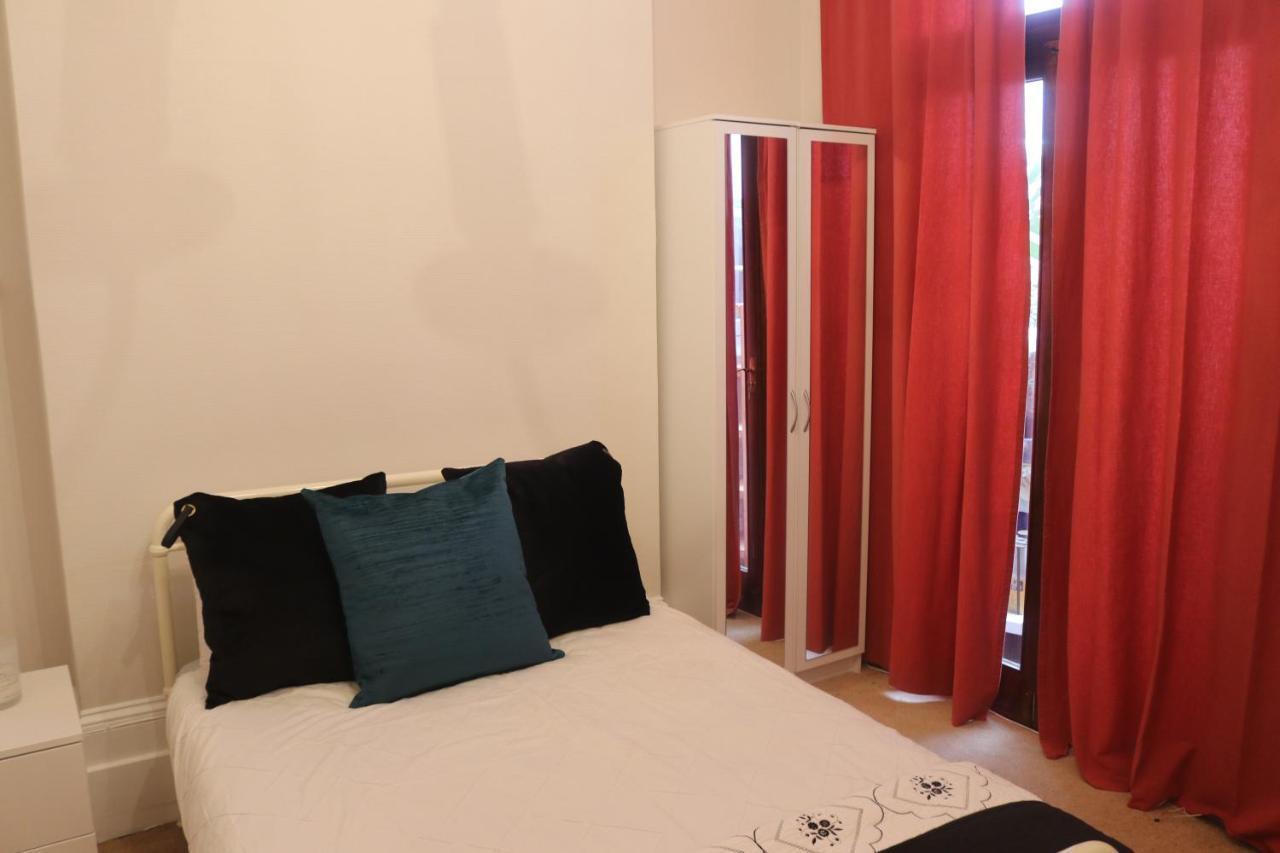 Apartment Inviting You To Your From 10 Minutes From Stratford Westfield