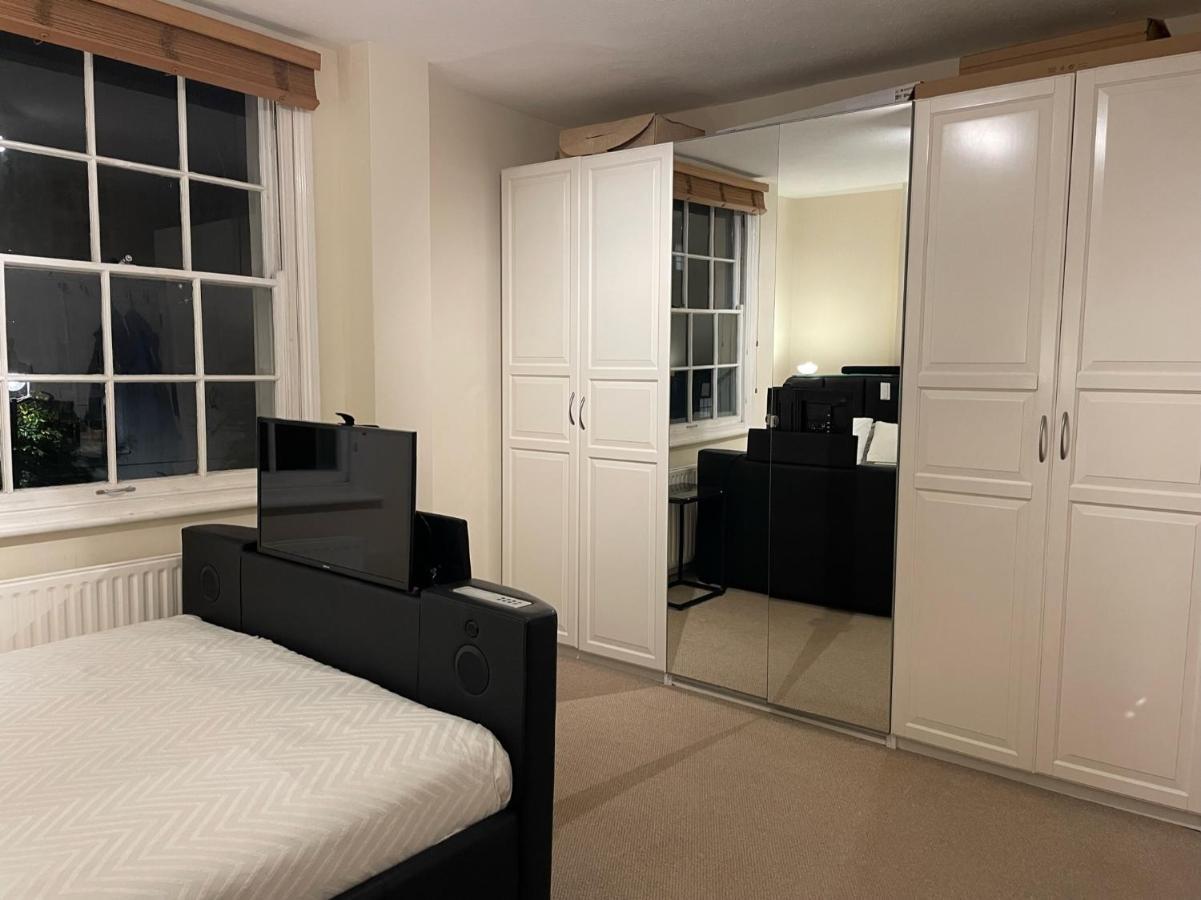 Privat overnatting Private King Room With Huge En-Suite In Shared House In Marylebone