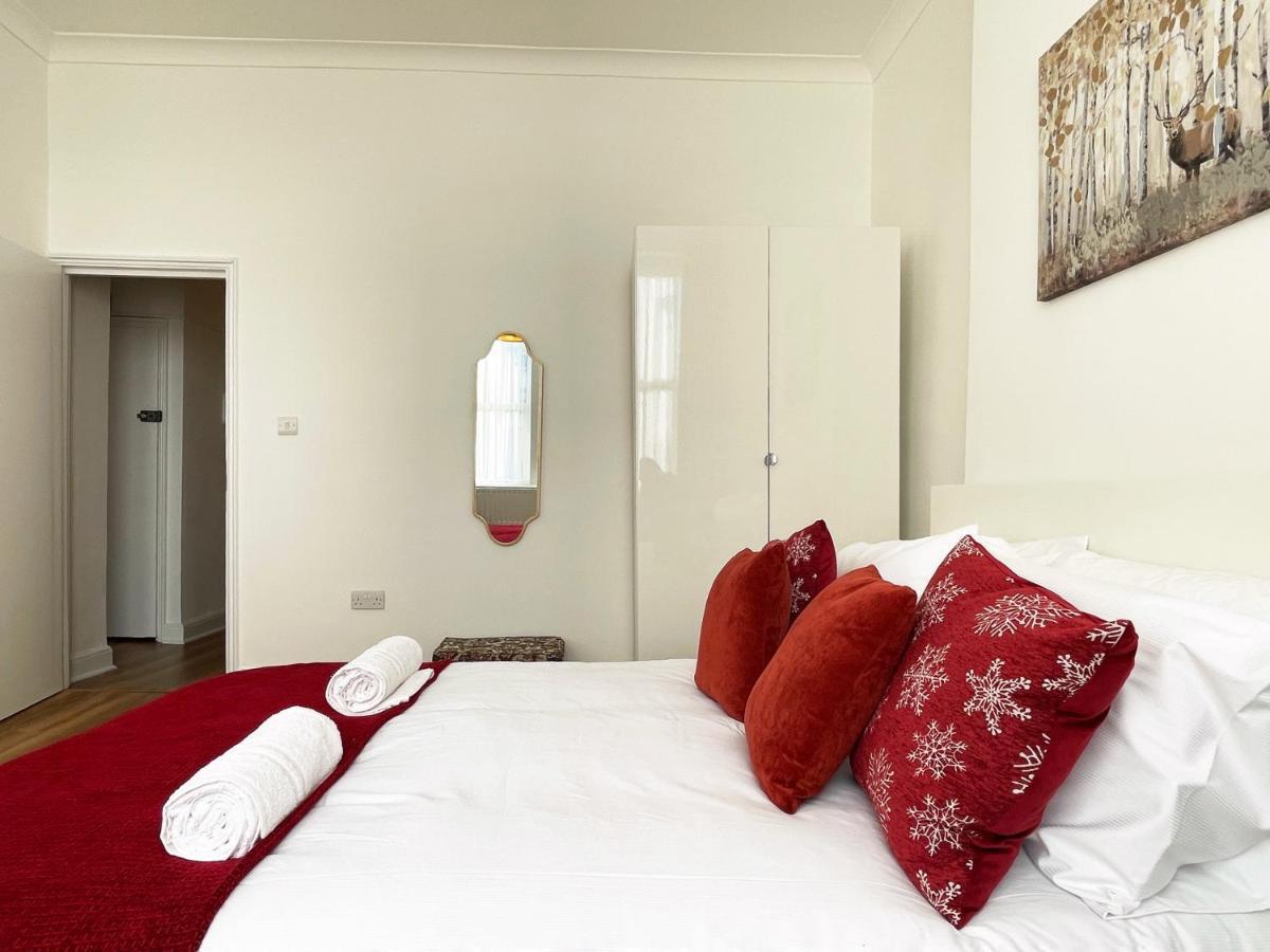 Sarah's Cozy Near Queen's Park Londen