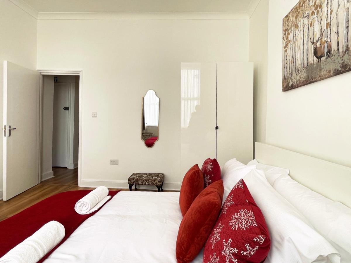 Appartement Sarah's Cozy Near Queen's Park Londen