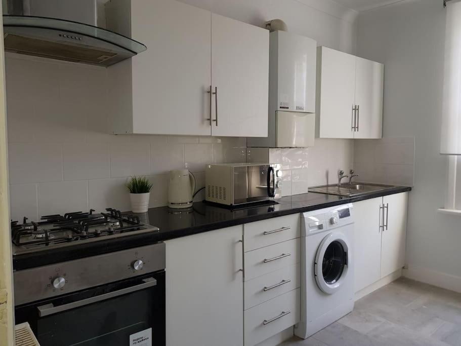 London. Gorgeous 2 Bed Flat Near Olympic Park. Appartement
