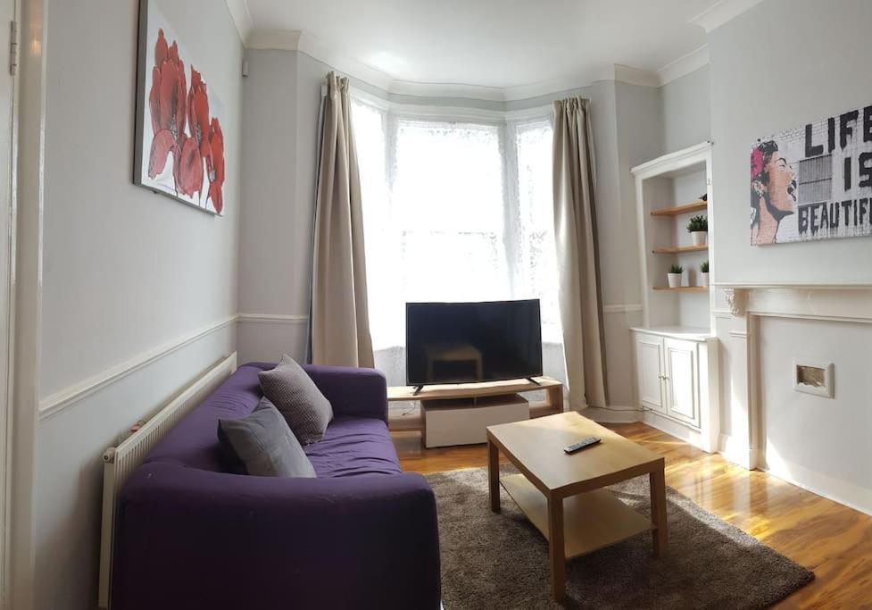 Appartement London. Gorgeous 2 Bed Flat Near Olympic Park. Londen