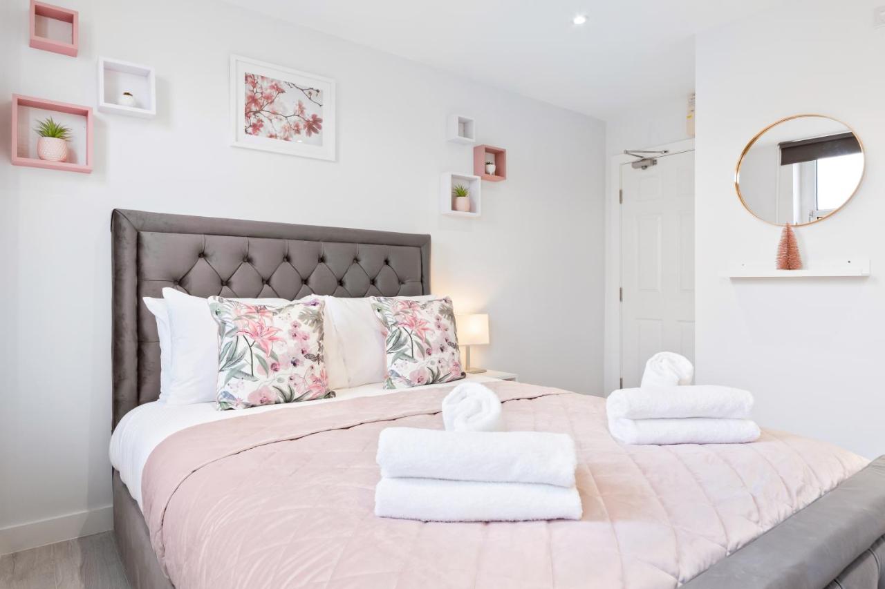 Crystal Palace Suites Affittacamere *