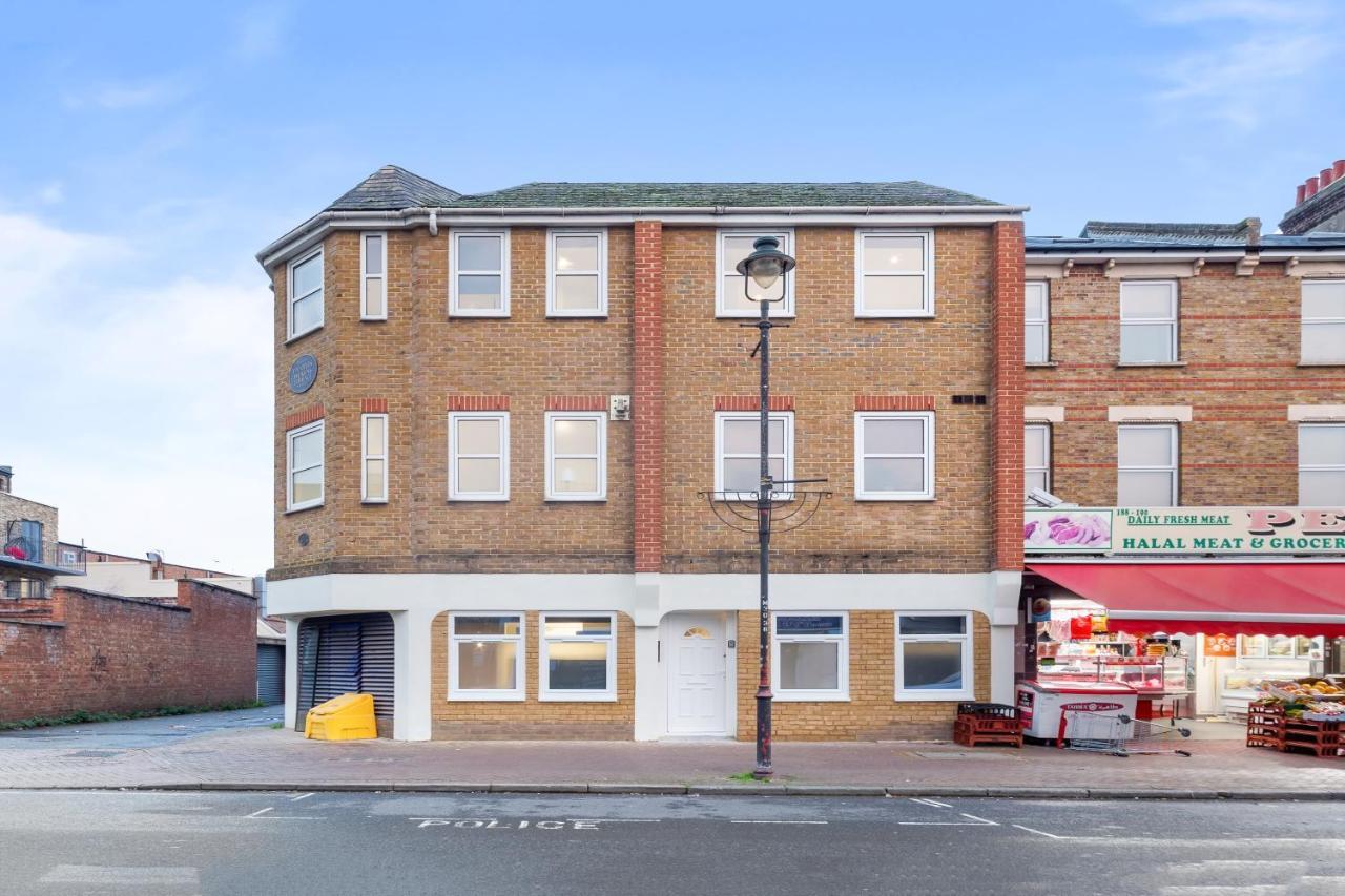 Pensionat Crystal Palace Suites