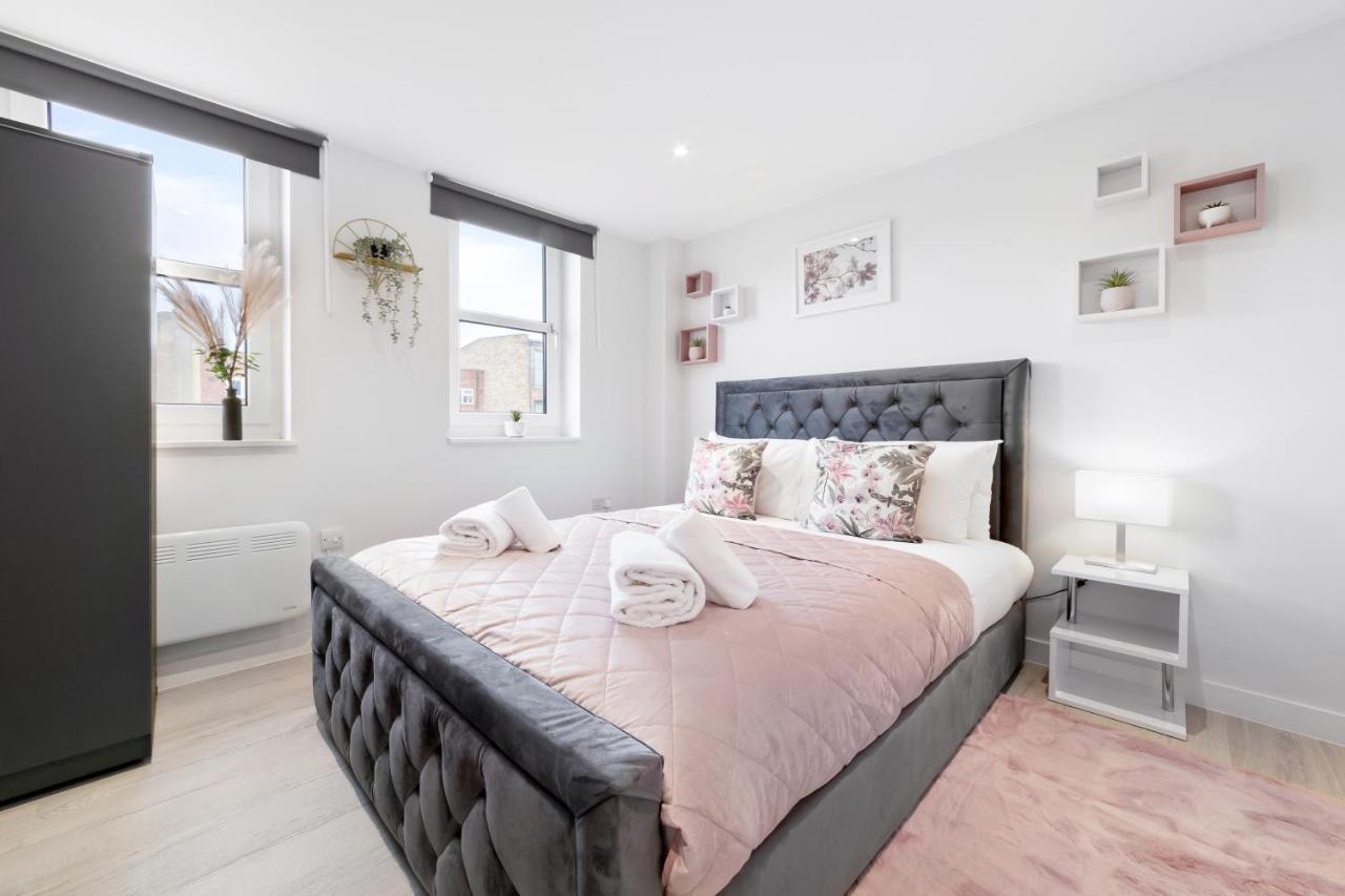 Crystal Palace Suites Pensionat