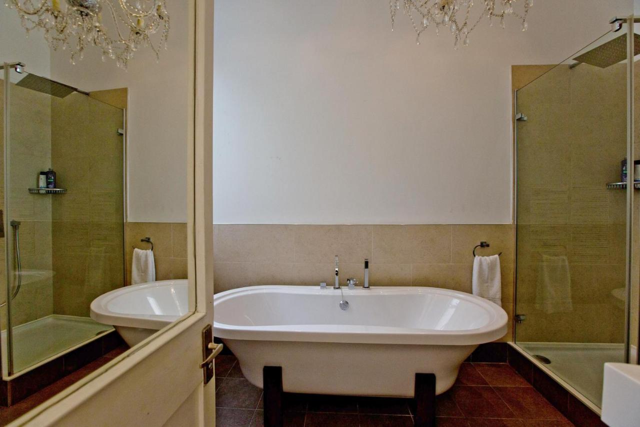 Stunning 6 Bedroom Flat Lejlighed London