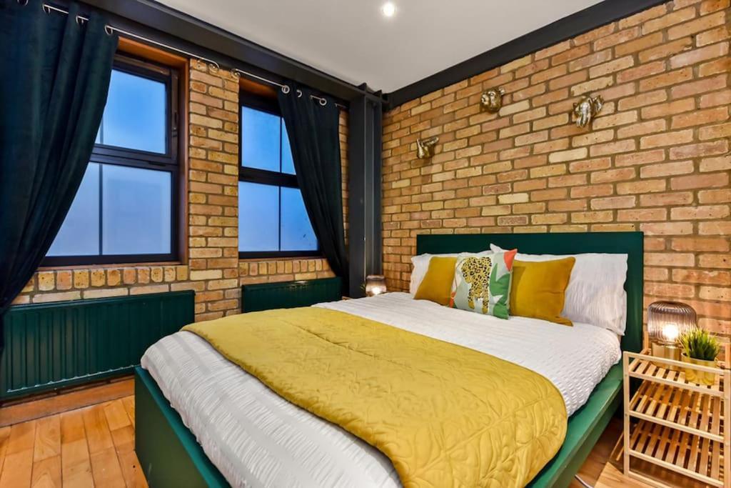 Lejlighed Spacious 2 Bed Urban Jungle Flat,