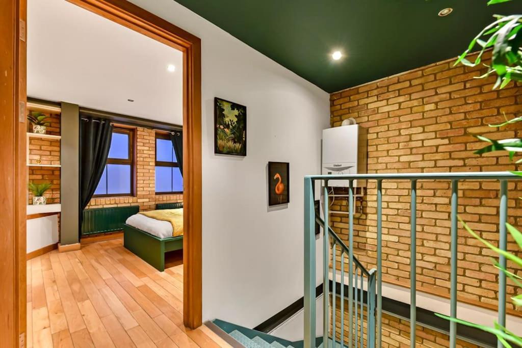 Lejlighed Spacious 2 Bed Urban Jungle Flat,