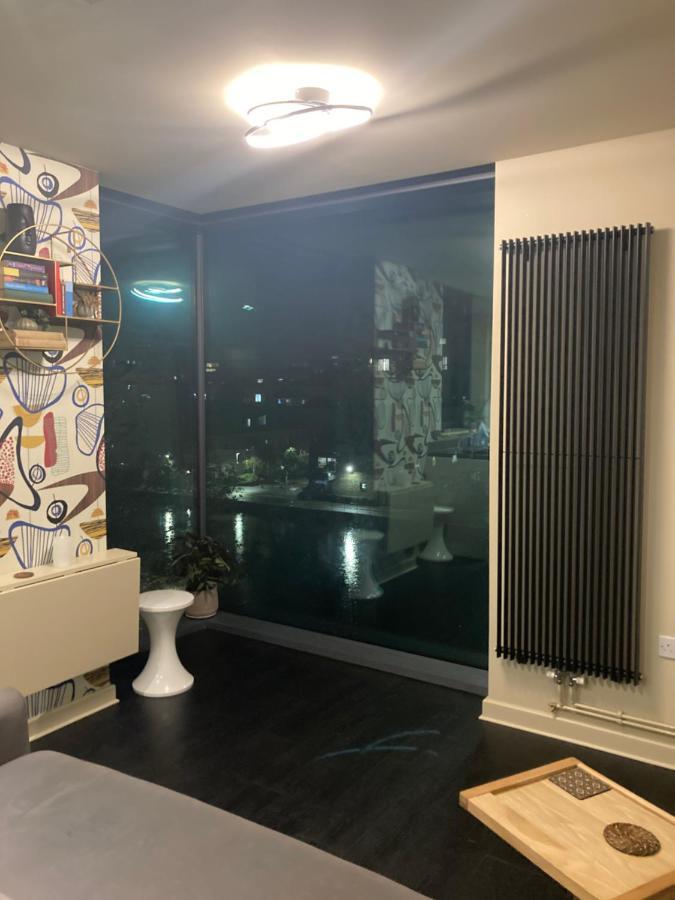 Appartement Canal View 1 Bed In Zone 1 *