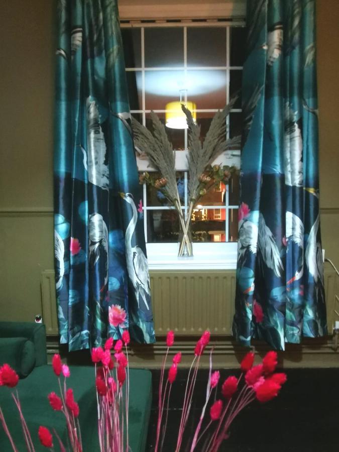 Apartment Greenwich 1930s Retro Flat *
