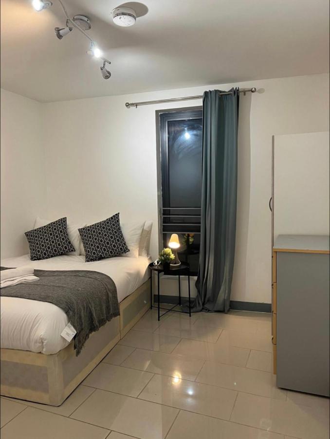 New Build 5 Bedroom In Hackney. Central London