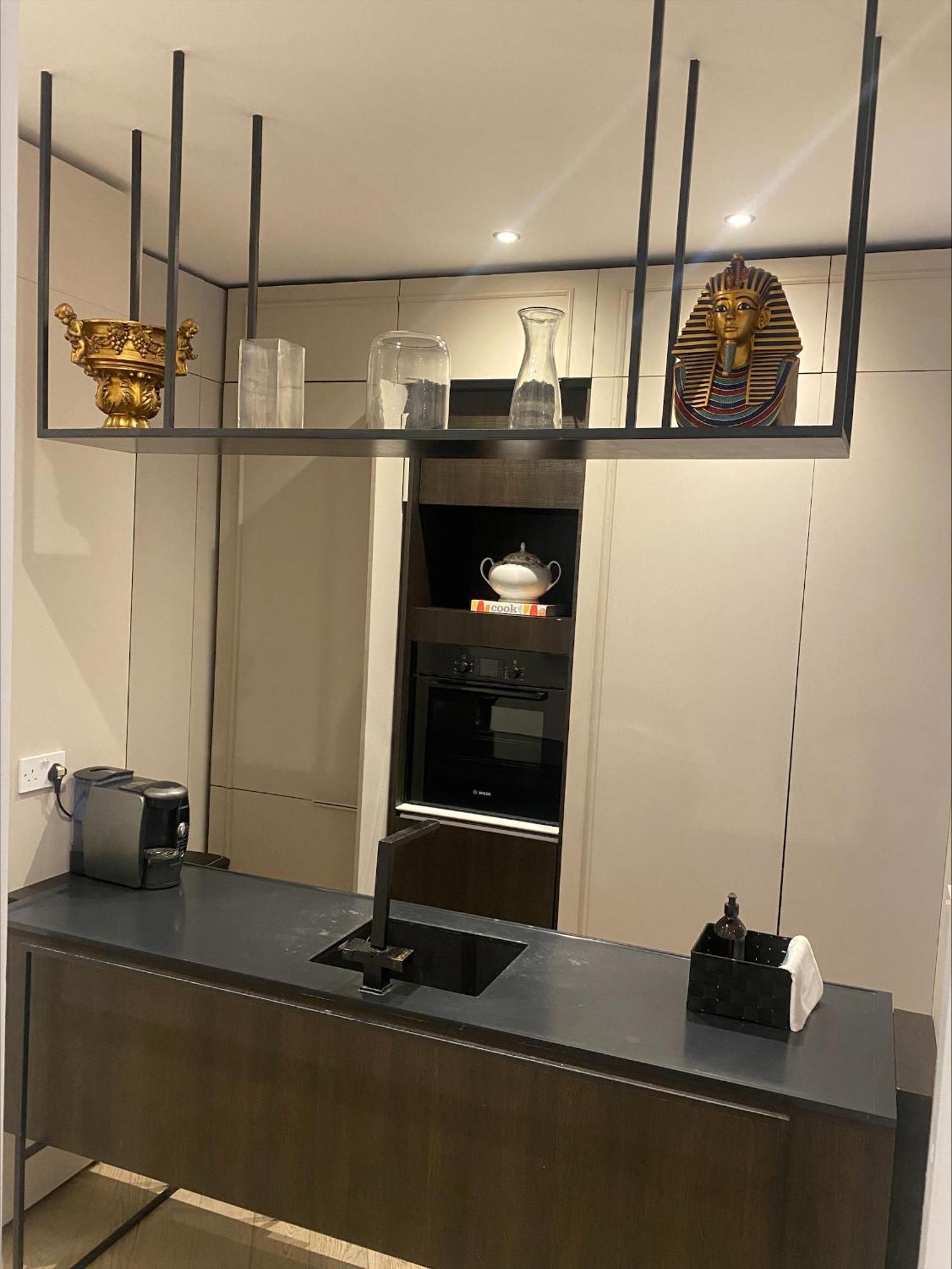 Luxury 2 Double Bedroom Flat - Kensington * Londen
