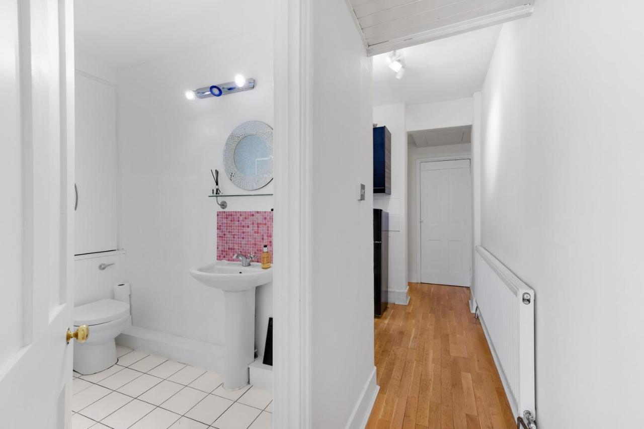 Lägenhet Mirabel Two Bedrooms, One Bath, Fulham Sw6 By Mdps