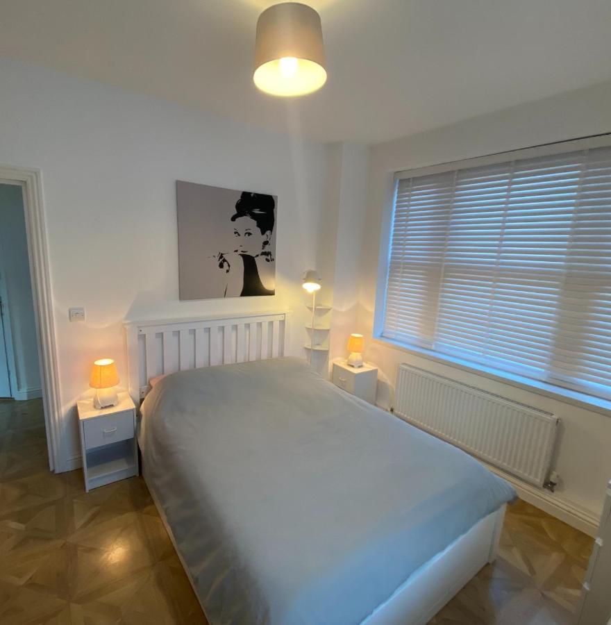 Appartamento Spacious 1 Bedroom Flat In Londra