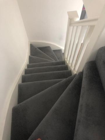 12 Minutes To Kings Cross, 6 Minutes Walks To The Train Station - Free Parking 3 Bed 2 Bath Fully Refurbished Flat No Party Or Gathering Allowed Apartment *