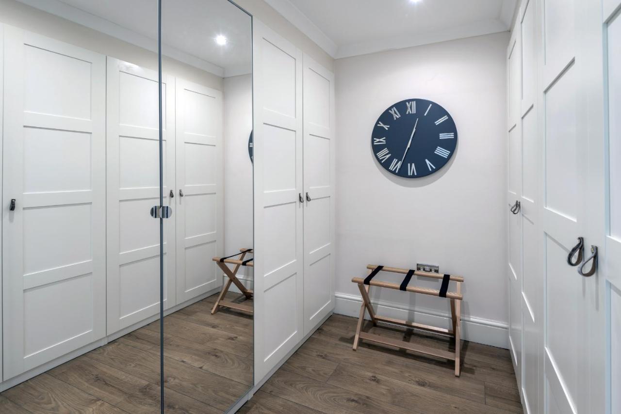 The House - Entire Villaer London