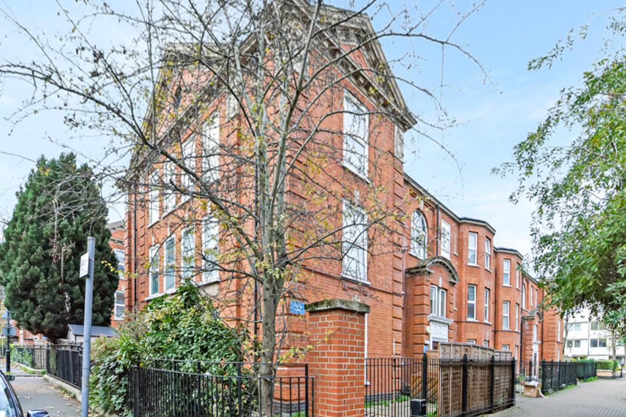 Apartment Family Friendly, Zone 2, 2 Beds, Overground *