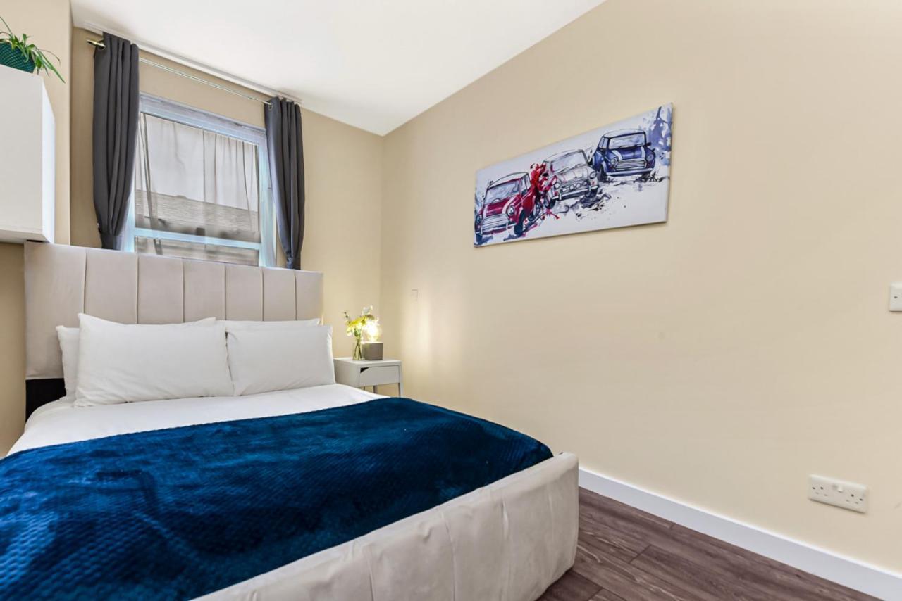Family Friendly, Zone 2, 2 Beds, Overground Appartement
