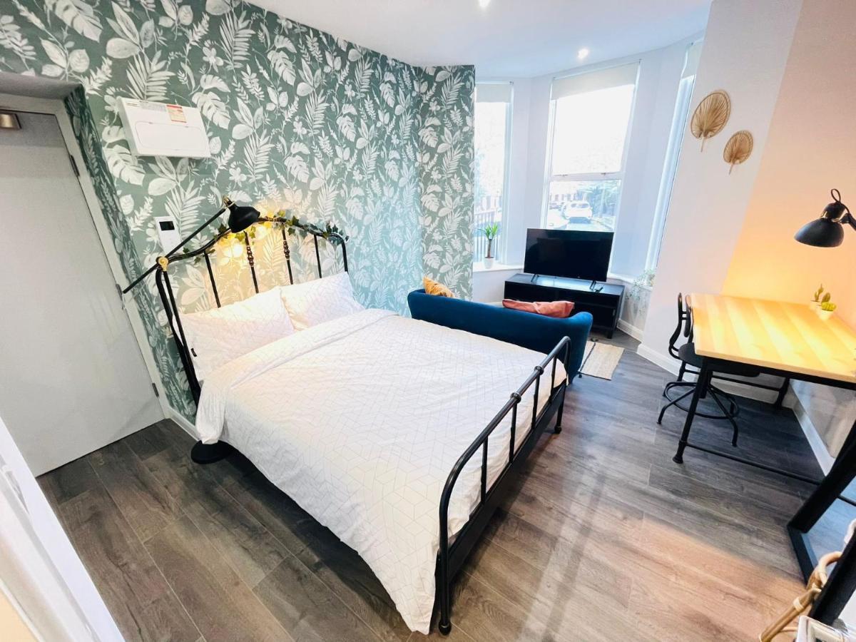 Hackney By Sleepy * London