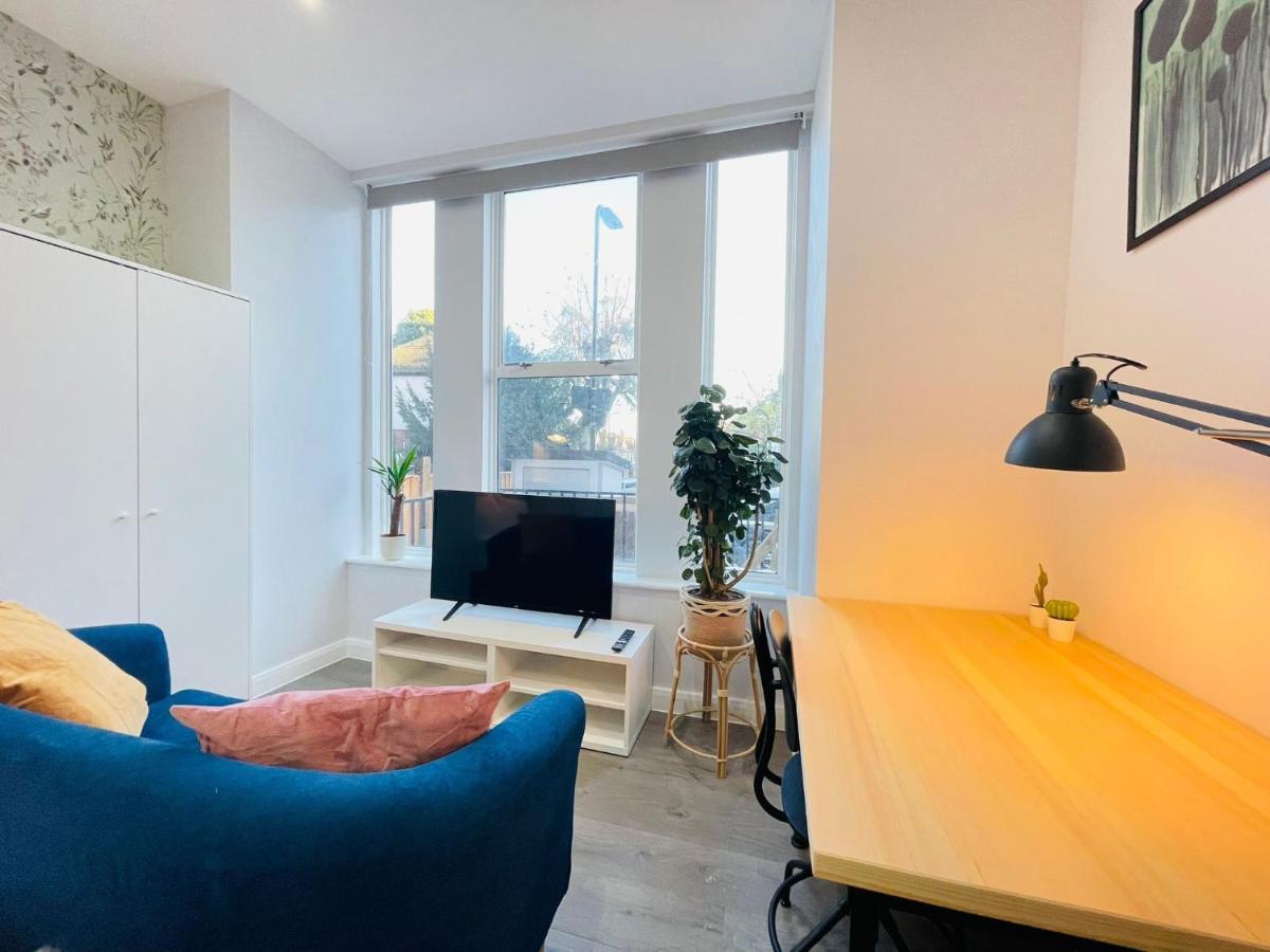 Hackney By Sleepy Apartment *