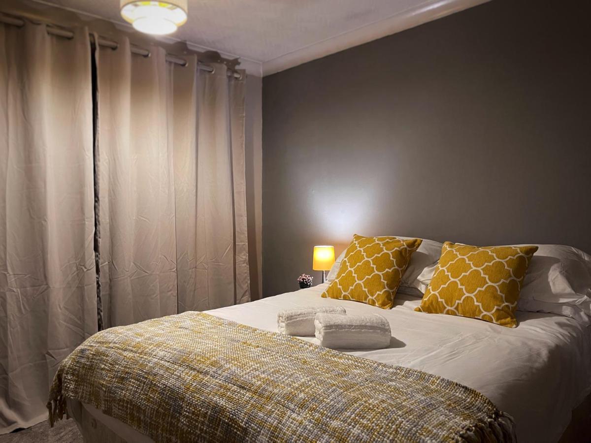 Lägenhet Vintage 3 Bedroom House Near Catford - 1 Double Bed, 3 Single Beds, Max 5 People London