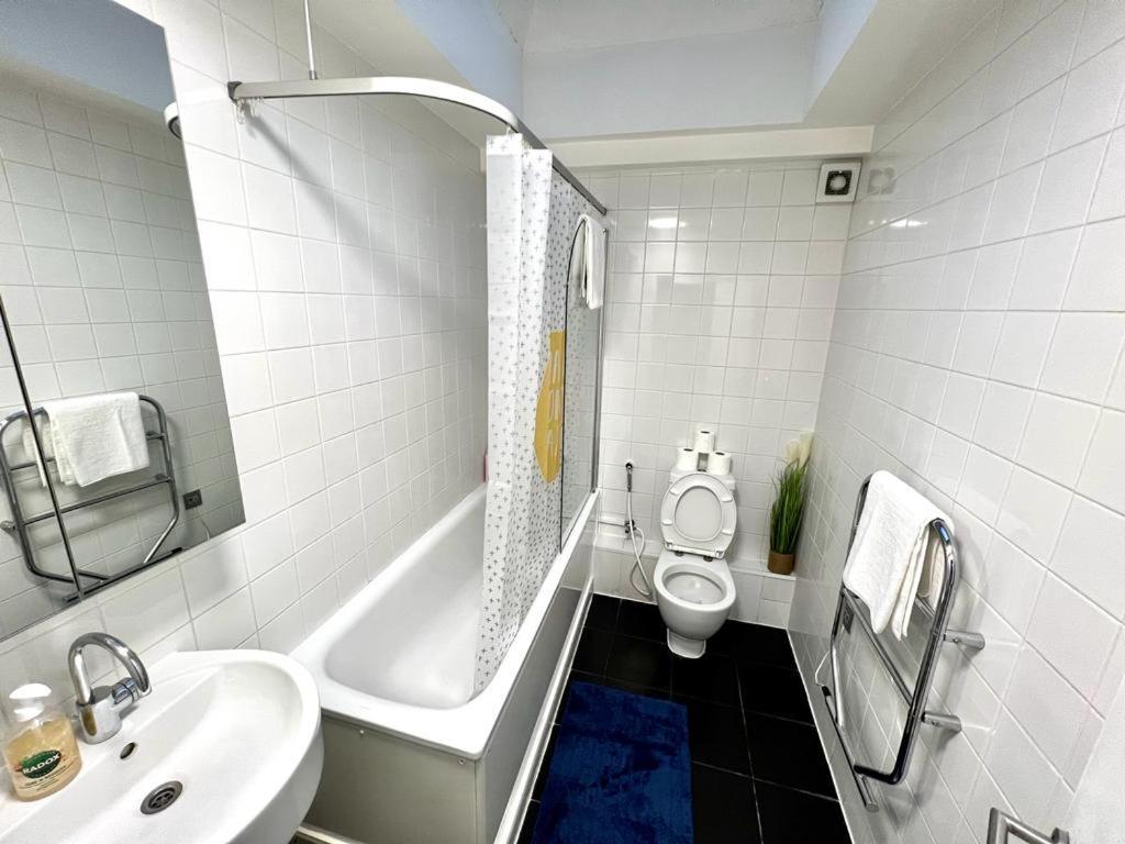 Central 2 Bedroom * London