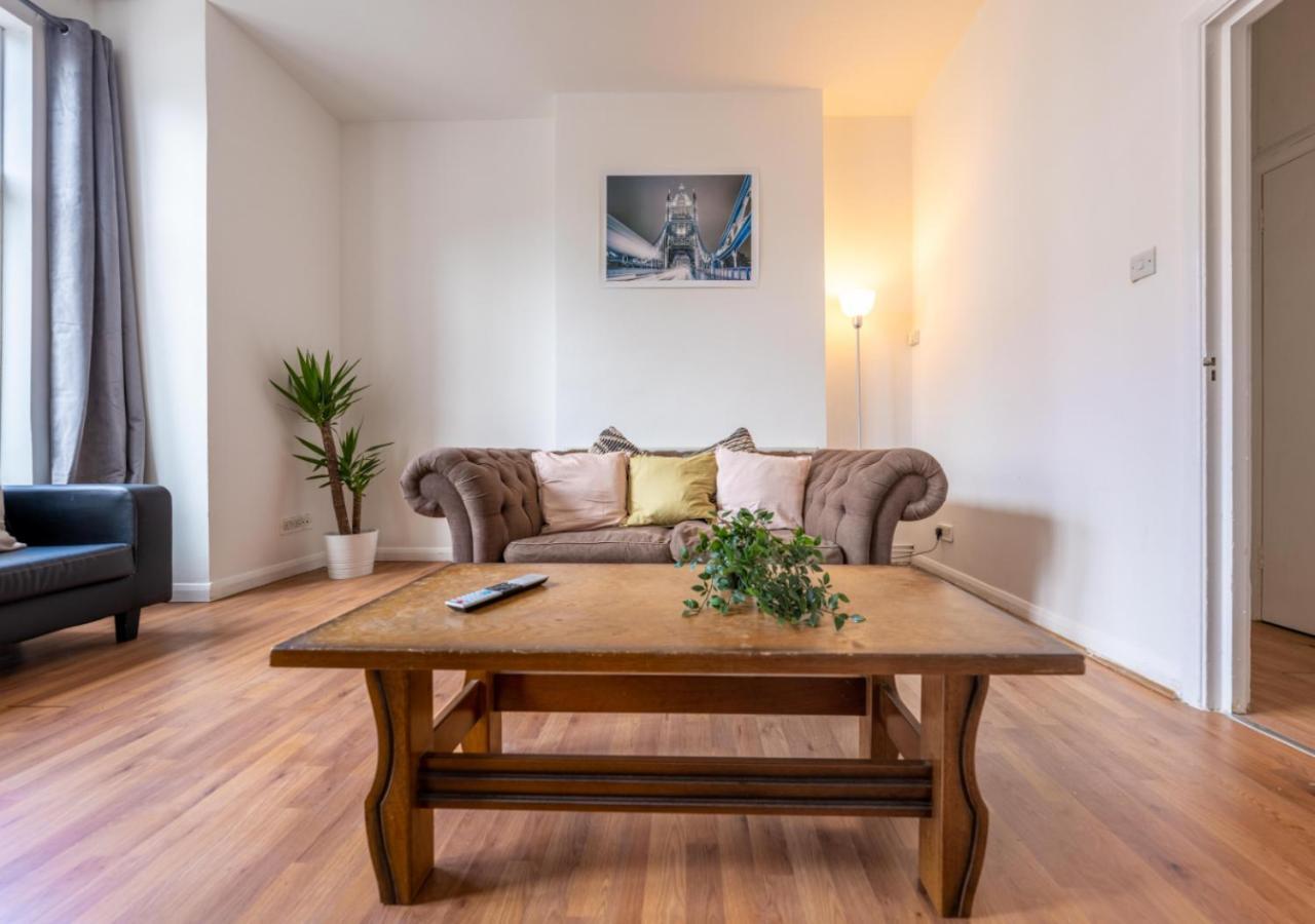 Appartement Spacious Cricklewood Sleeps 4 *