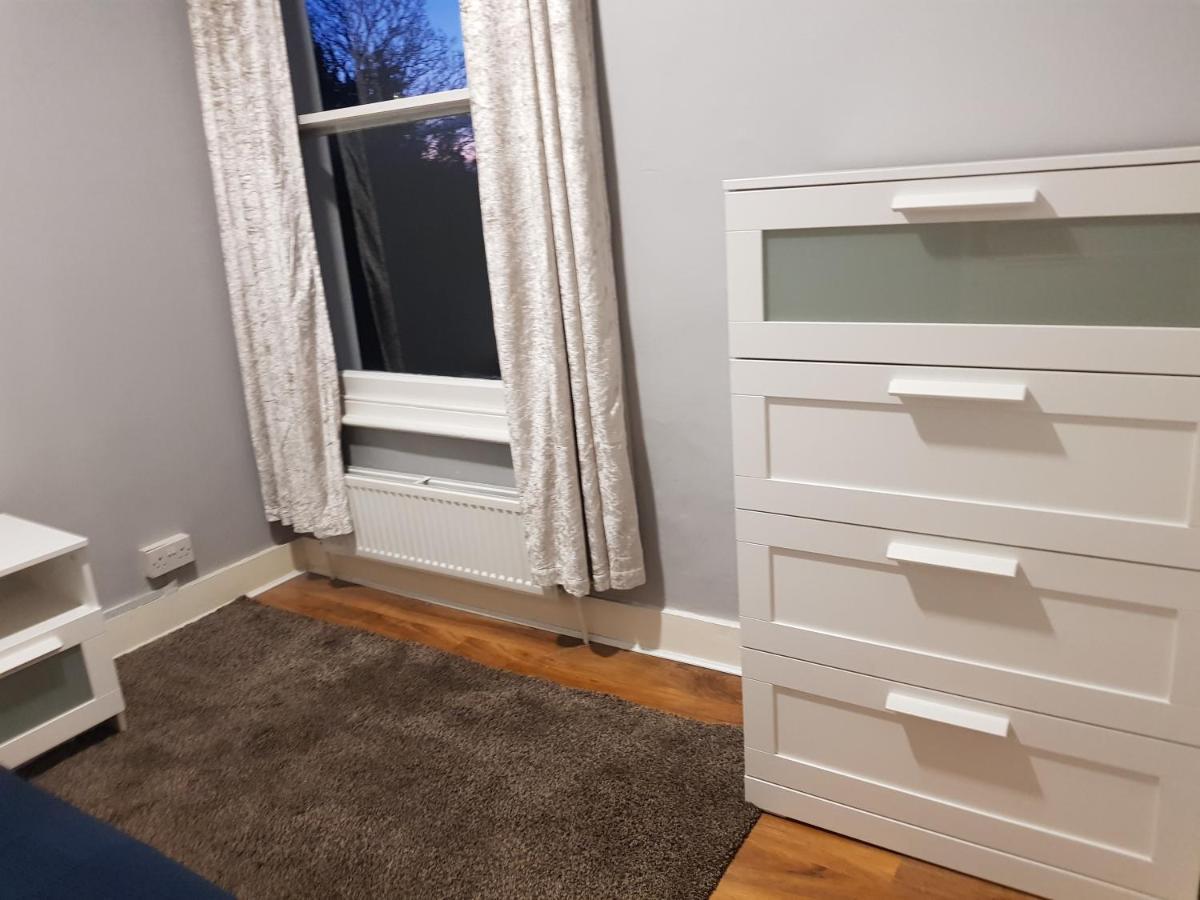 London. Gorgeous 2 Bed Flat Near Olympic Park. Apartment