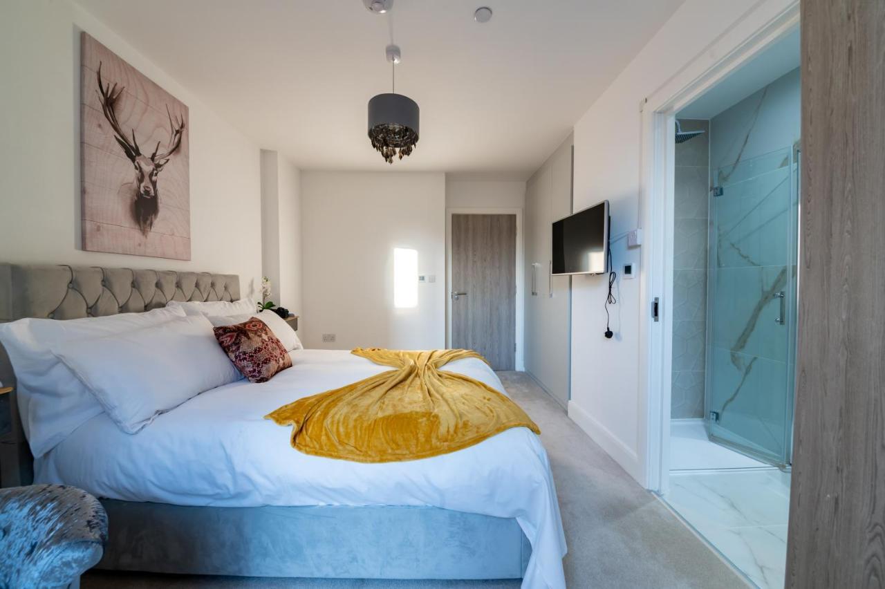Lux 2 Bedrooms - 2 Bathrooms - F7 *