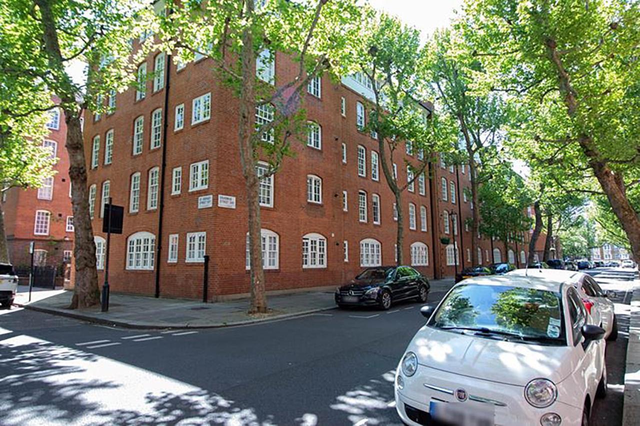 Nearby The Eye & Big Ben, 2 Large Double Bedrooms London