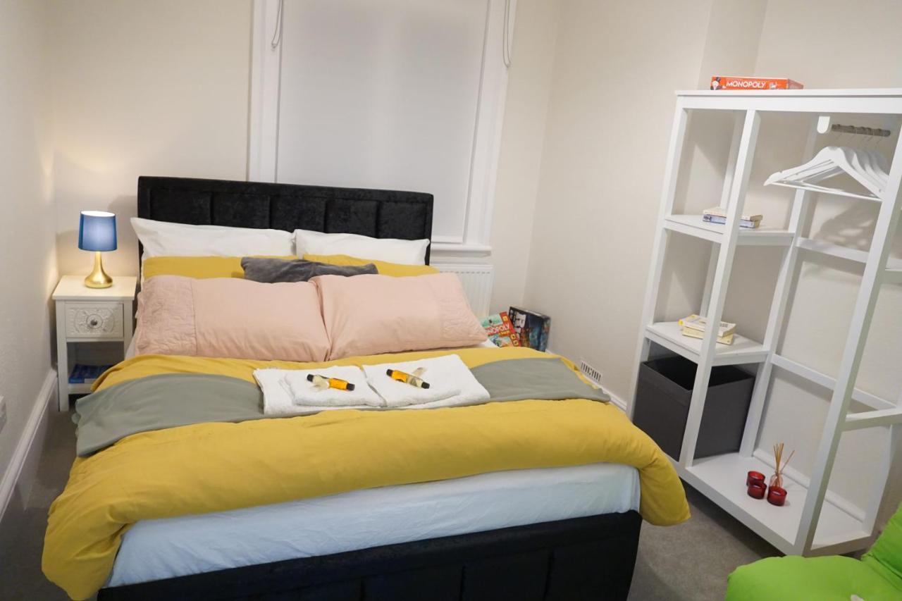 3 Bed 2 Bath * Londra