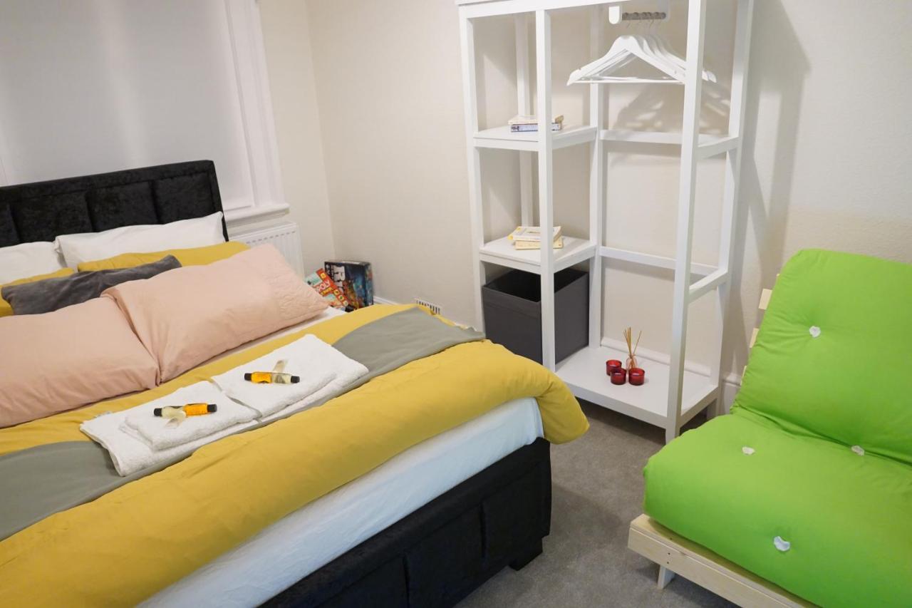 3 Bed 2 Bath * Londra