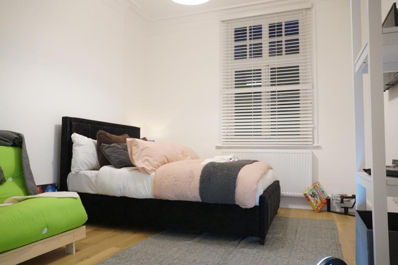 3 Bed 2 Bath Appartamento *