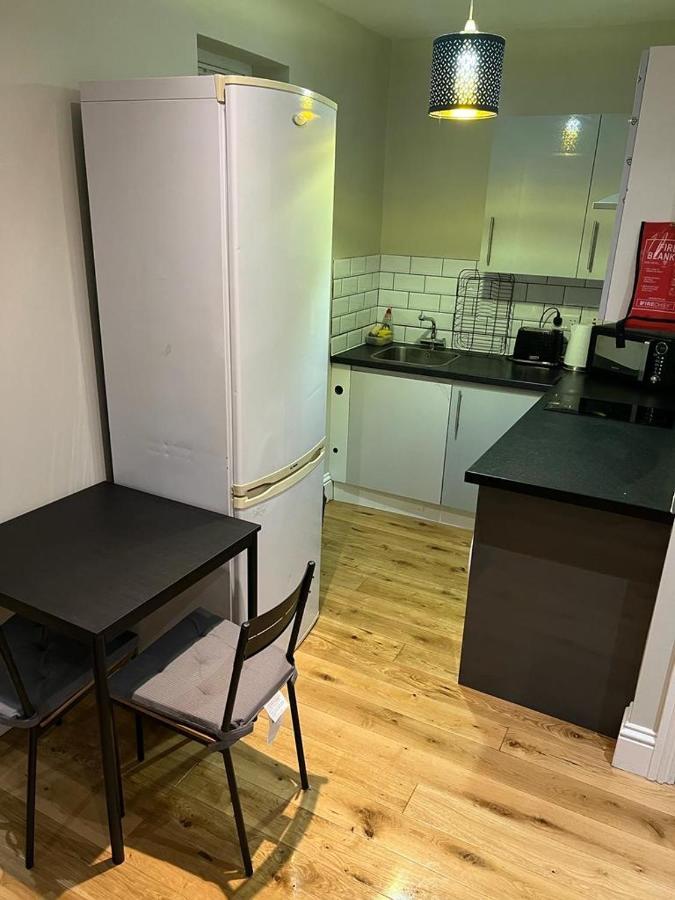 Apartment Lovely 1 Bedroom With On Street Parking