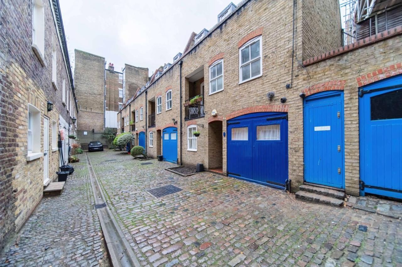 Beatles Mews Town House Ferienhaus