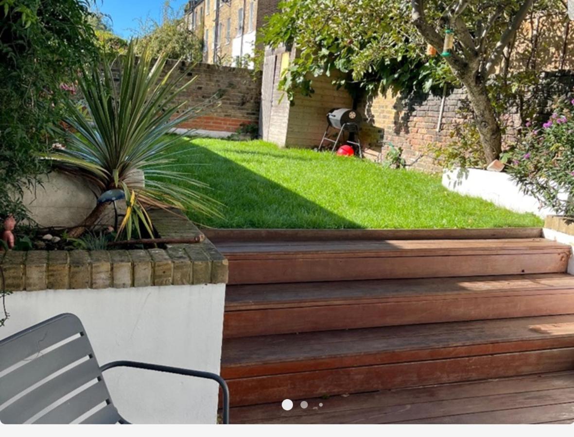 Privat overnatting Garden 20 Min Walk From Camden Town & Kings Cross St Pancras