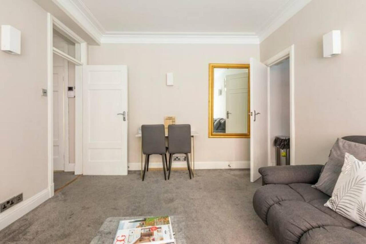 Apartment Great Mayfair Flat *