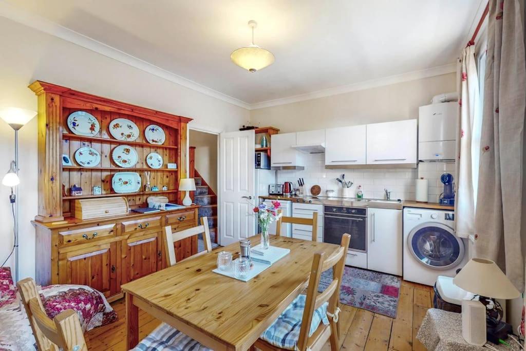 Appartement Beautiful Two Bedroom In Honor Oak Londen